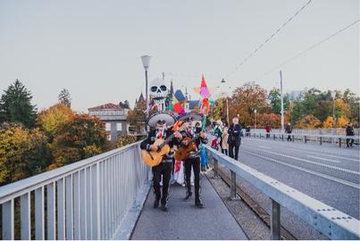 Botschaft Mexico: Day of the Dead Parade 3