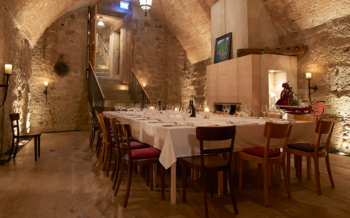 Wine & Tavolata im wunderschönen Gewölbekeller
